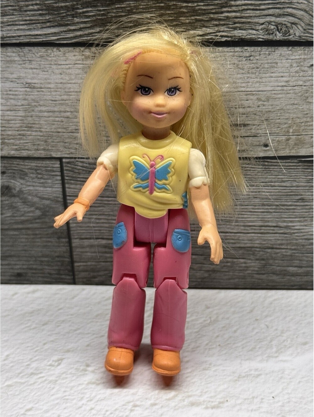 Fisher-Price Loving Family Dollhouse 2006 Girl Sister Doll Figure Blonde Hair